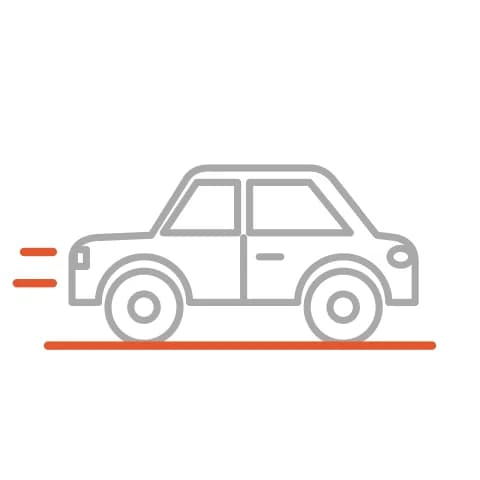 Étape 6 : Sous les roues, trace un long trait horizontal pour la route, puis quelques petits traits derrière la voiture pour montrer la vitesse.