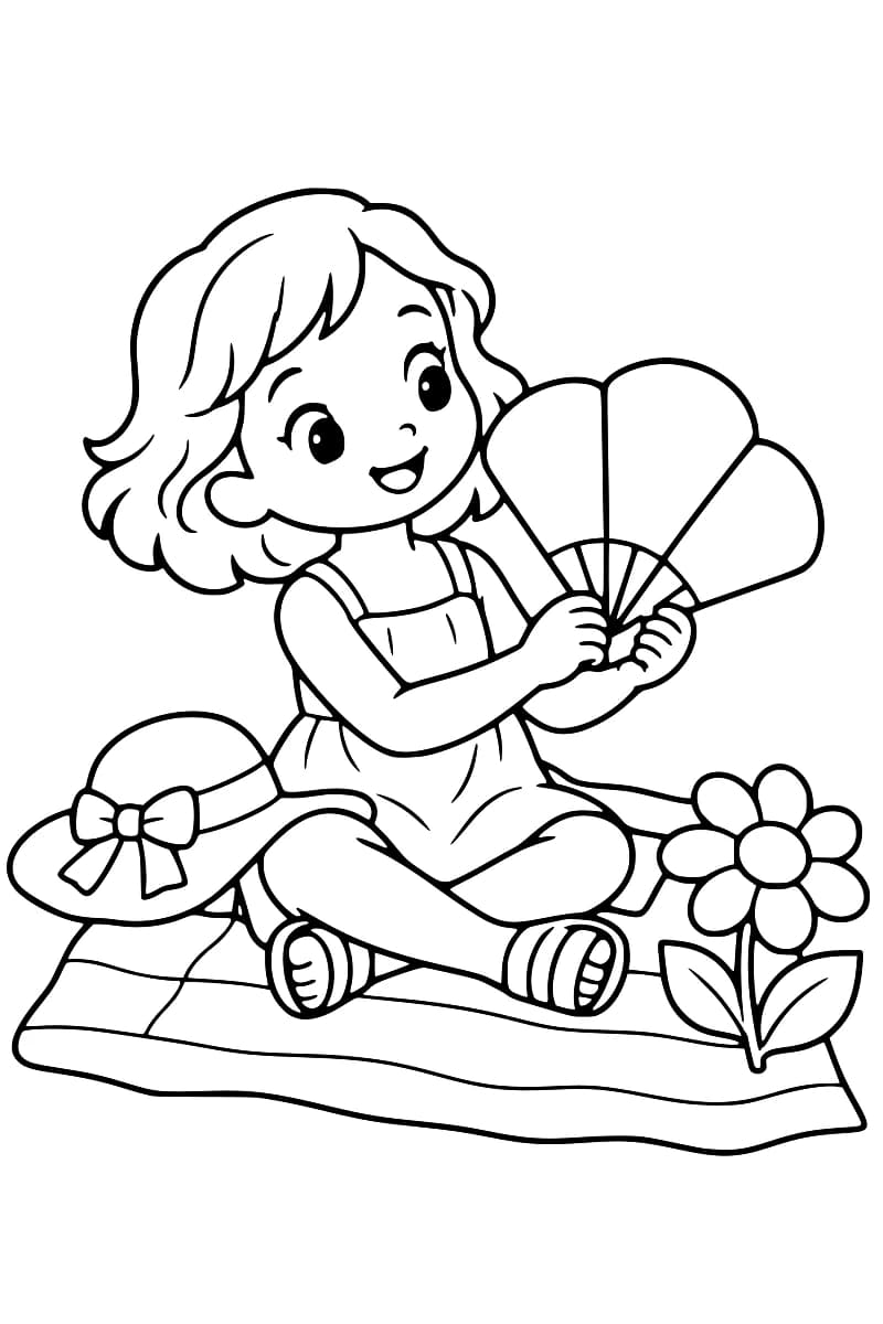 Dessin au trait noir d’un enfant souriant en tenue d’été et en sandales, assis en tailleur sur une couverture rayée et tenant un grand éventail ouvert, avec un chapeau à nœud à gauche et une fleur à droite.